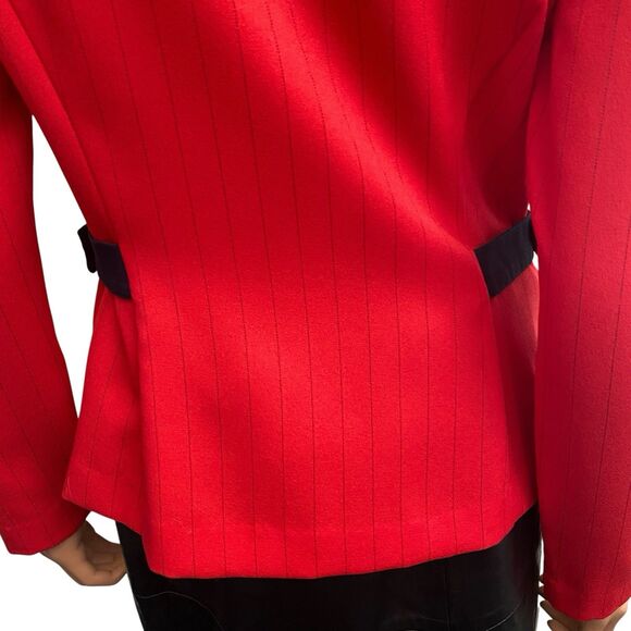 Red Blazer Jacket Women Sz 10 Fitted Black Vtg Made USA New York Pin Stripe - Picture 6 of 14